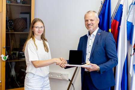 PODELITEV PRIZNANJ ZA ODLIČNOST V OSNOVNI ŠOLI 12.6.2025 - Valter Leban-0053